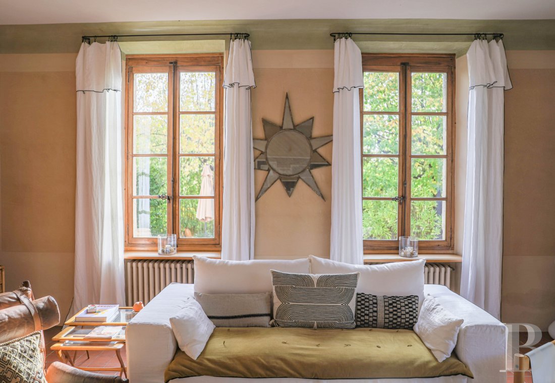 A traditional yet bold village house in the Alpes-de-Haute-Provence, to the south of Forcalquier - photo  n°13
